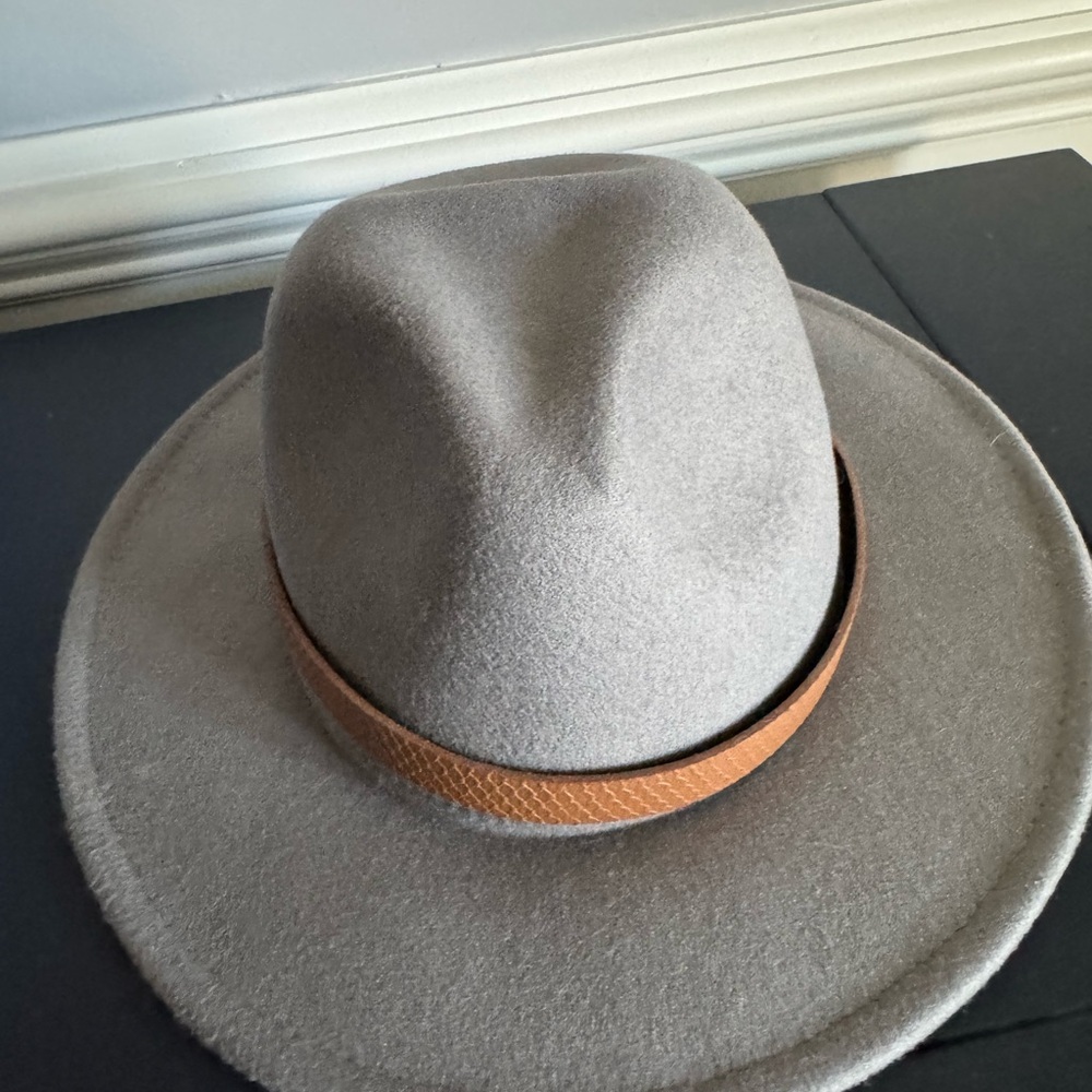 Kids flat brim hat